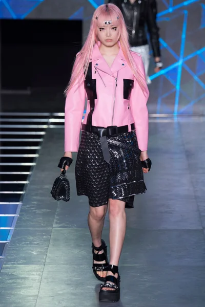 Look 1